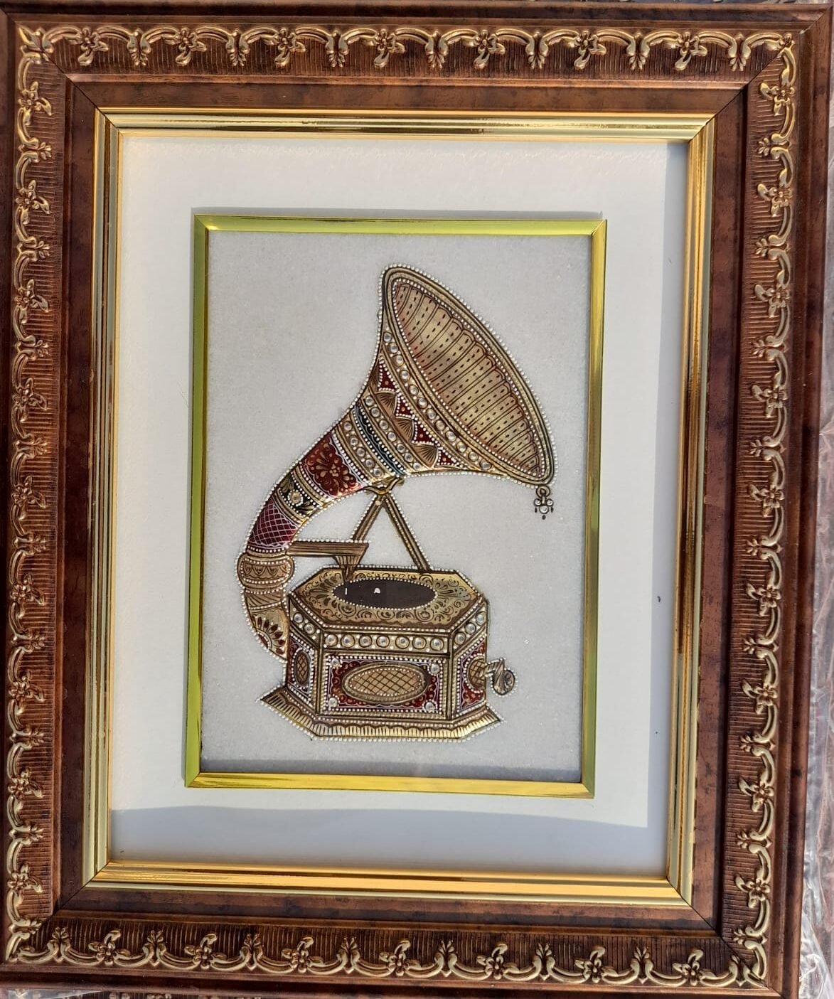 Gramophone Tanjore Painting on Marble Size 10×12″